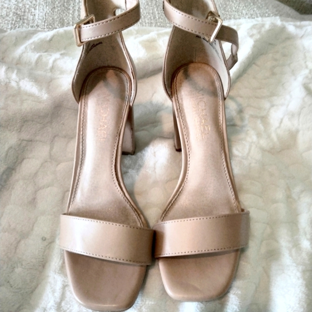Michael Shannon Heels - Picture 2 of 5